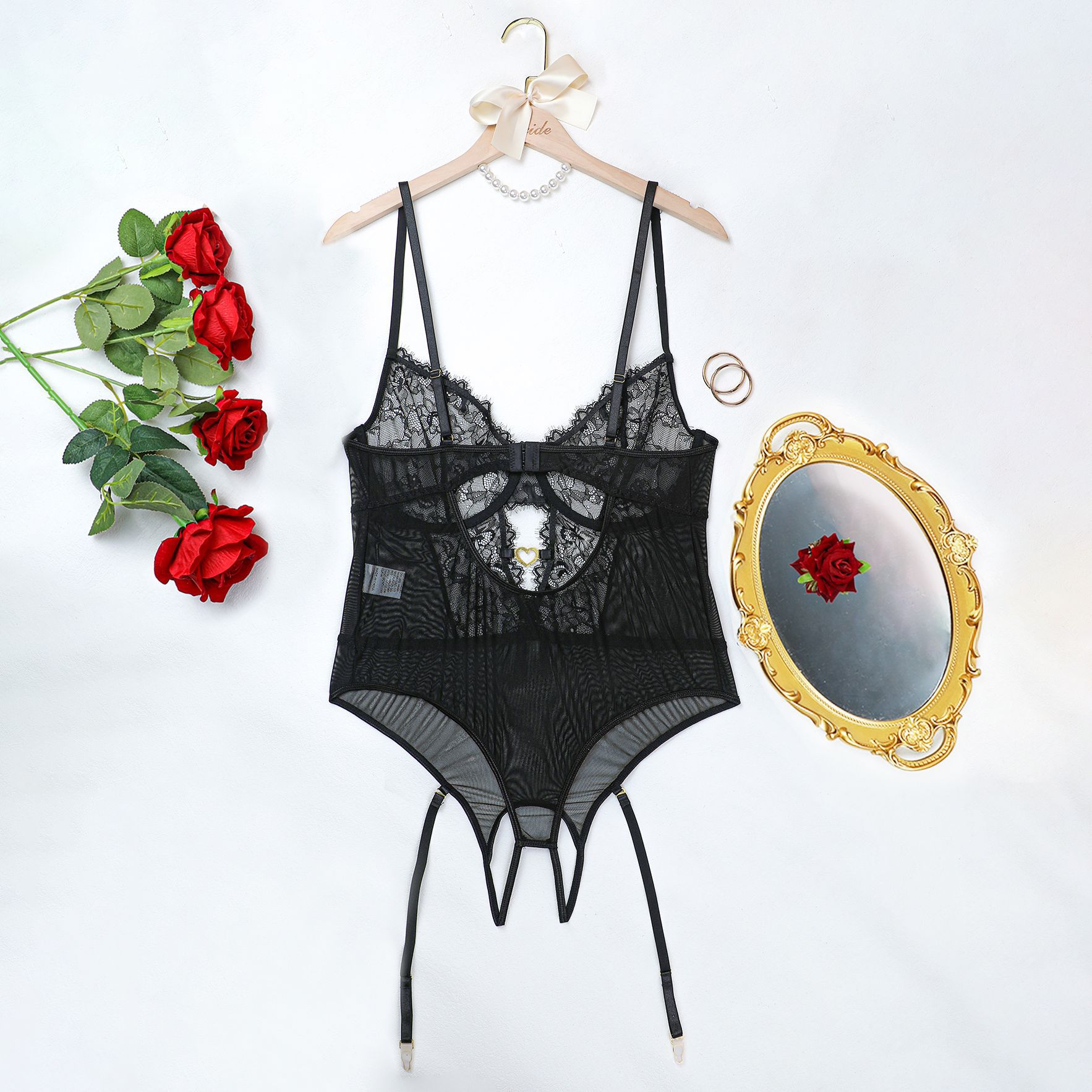 cdbbef7513a778c34c09cea8bdbe13b0b790a3274707b1549f0900a2cbdd139e-22.jpg wholesale erotic apparel manufacturing process